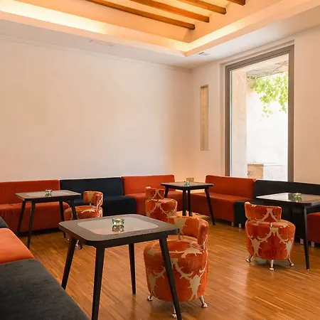 Oghotel Hotel